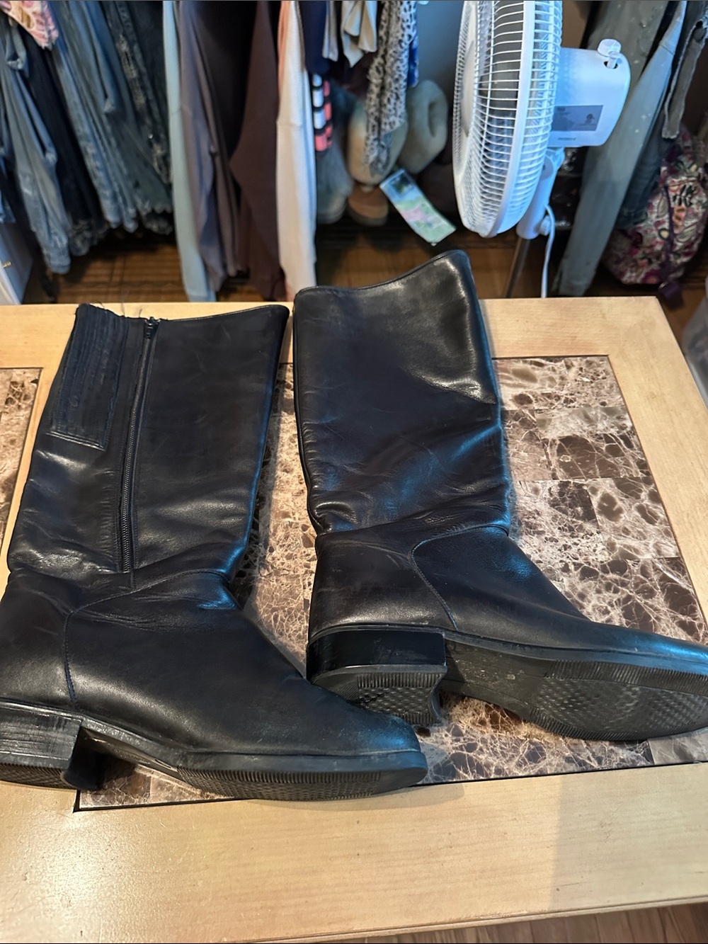 Women's Black Leather Mid-Calf Heeled Boots